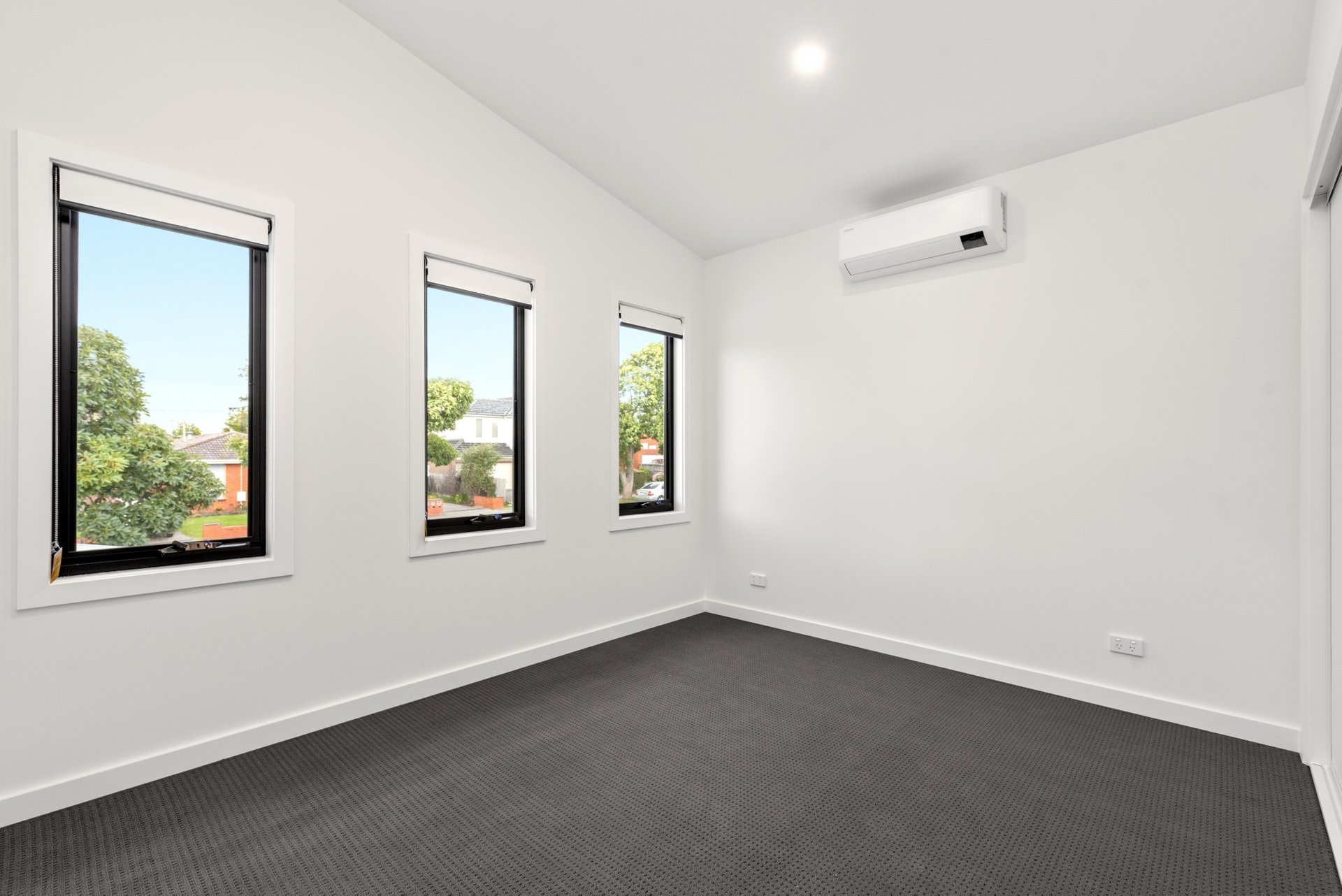 1/55 Dorking Road, Box&nbsp;Hill image 4