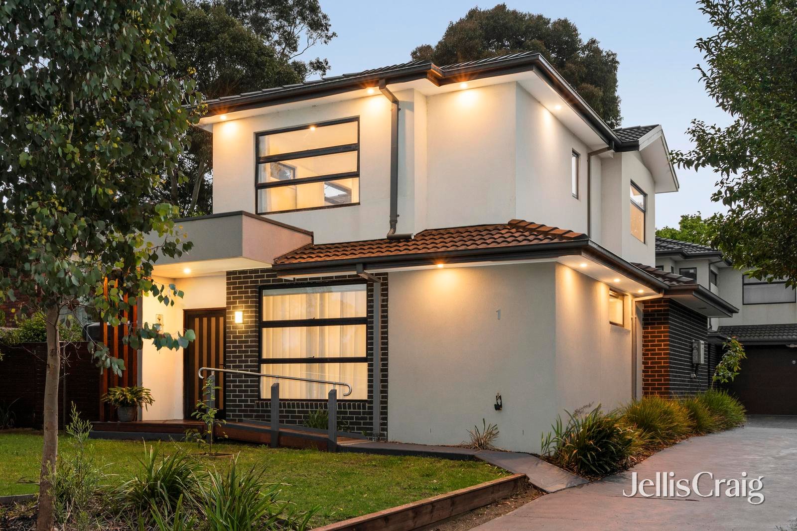 1/55 Dunbarton Drive, Wantirna image 1