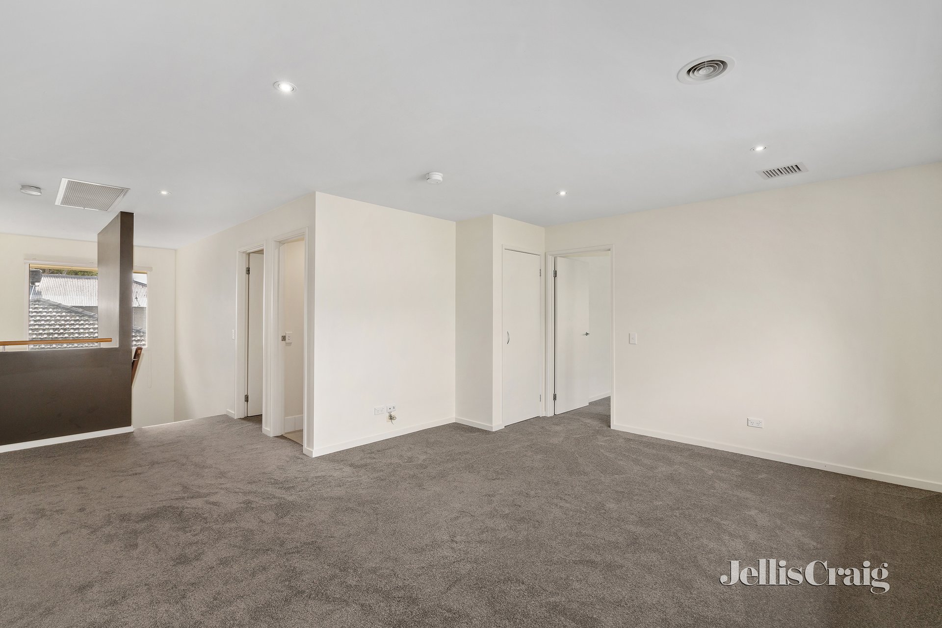 155 Ernest Jones Drive, Macleod image 4