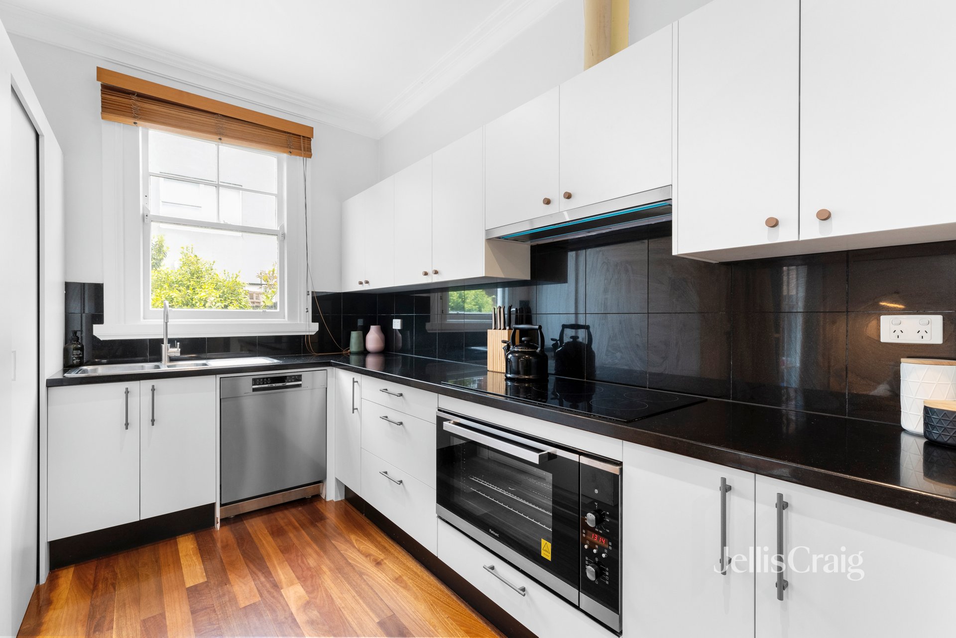 155 Lord St, Richmond image 3