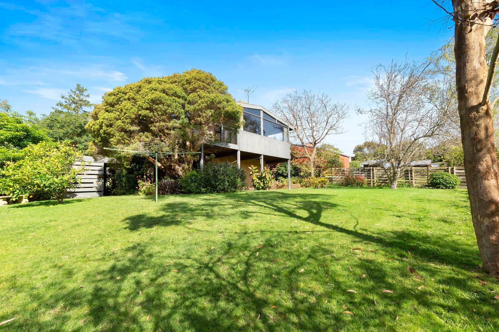 Property Gallery Thumbnail 7