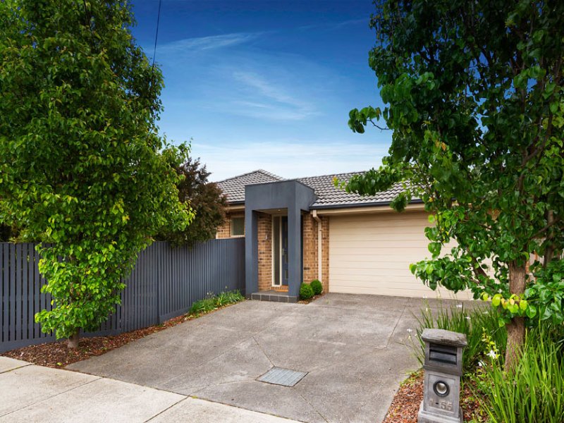 1/55 Warren Road, Parkdale image 1