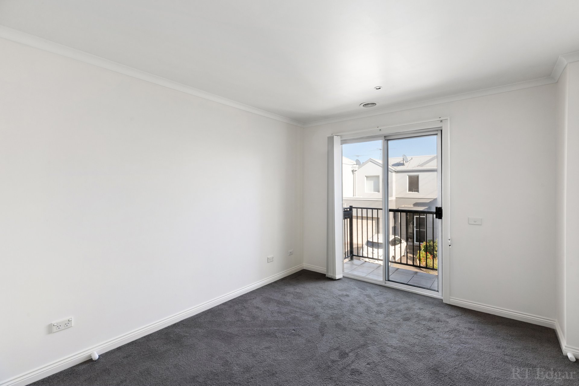 Property Gallery Thumbnail 5