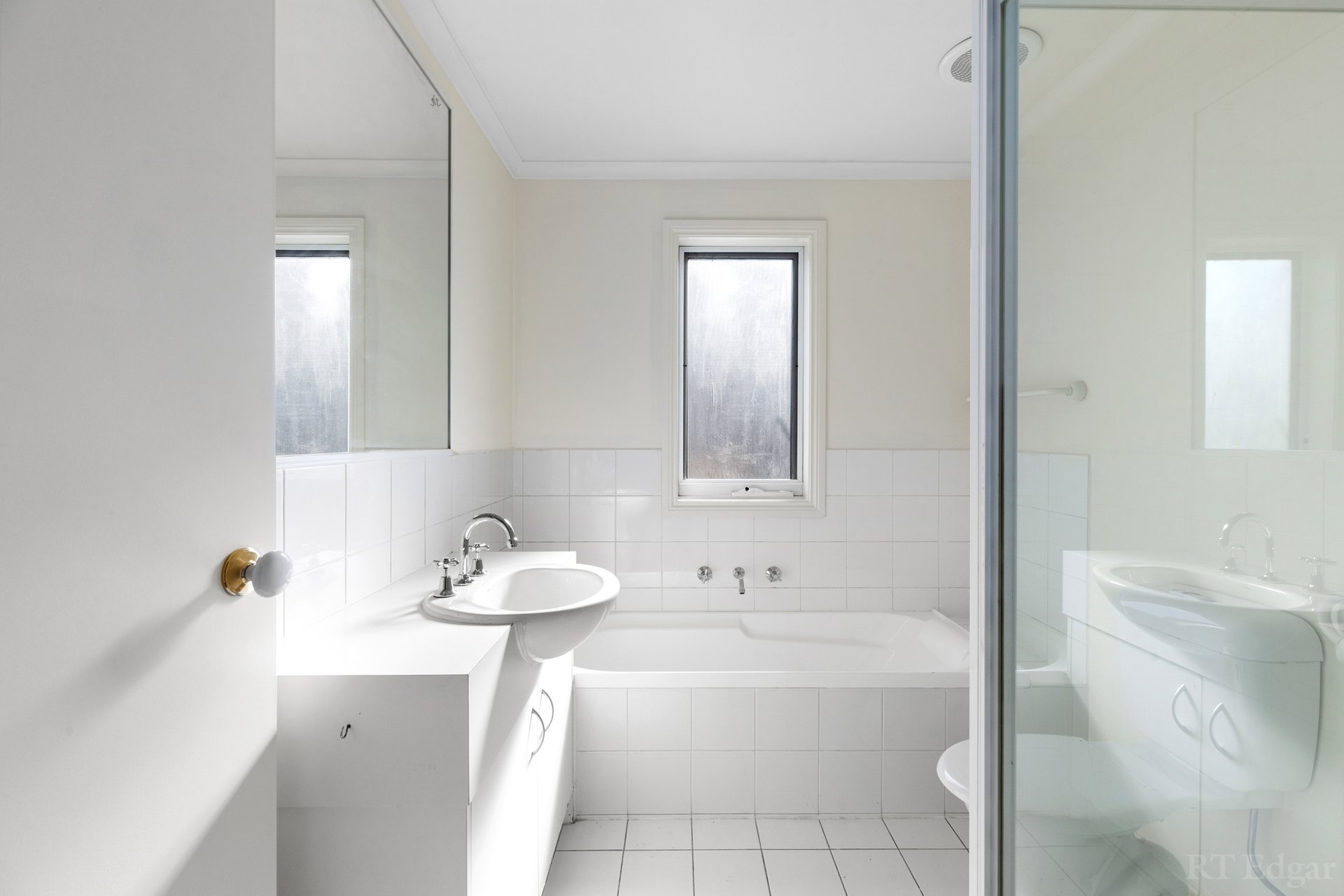 Property Gallery Thumbnail 8