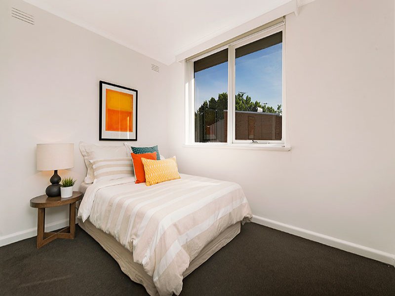 15/53-55 Mitford Street, Elwood image 3
