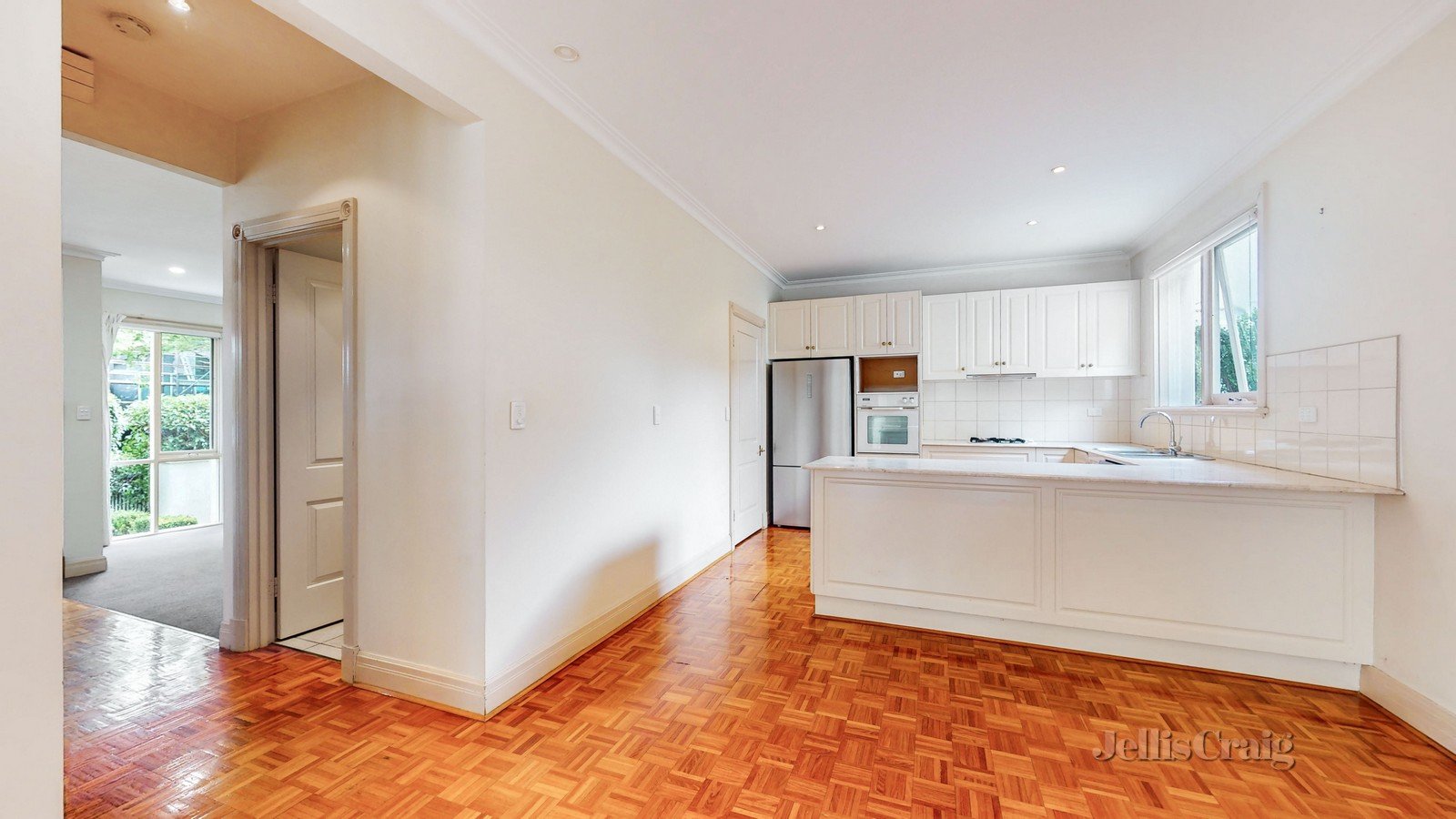 1/56-58 Brunel Street, Malvern East image 6