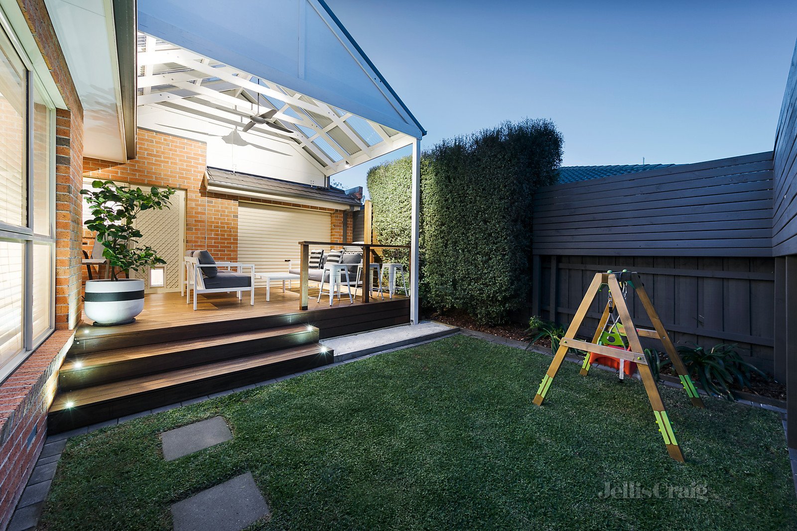 1/56 Austin Crescent, Pascoe Vale image 6