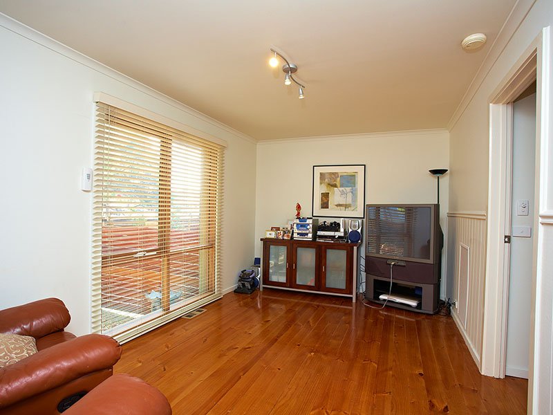 1/56 Bedford Road, Ringwood image 2