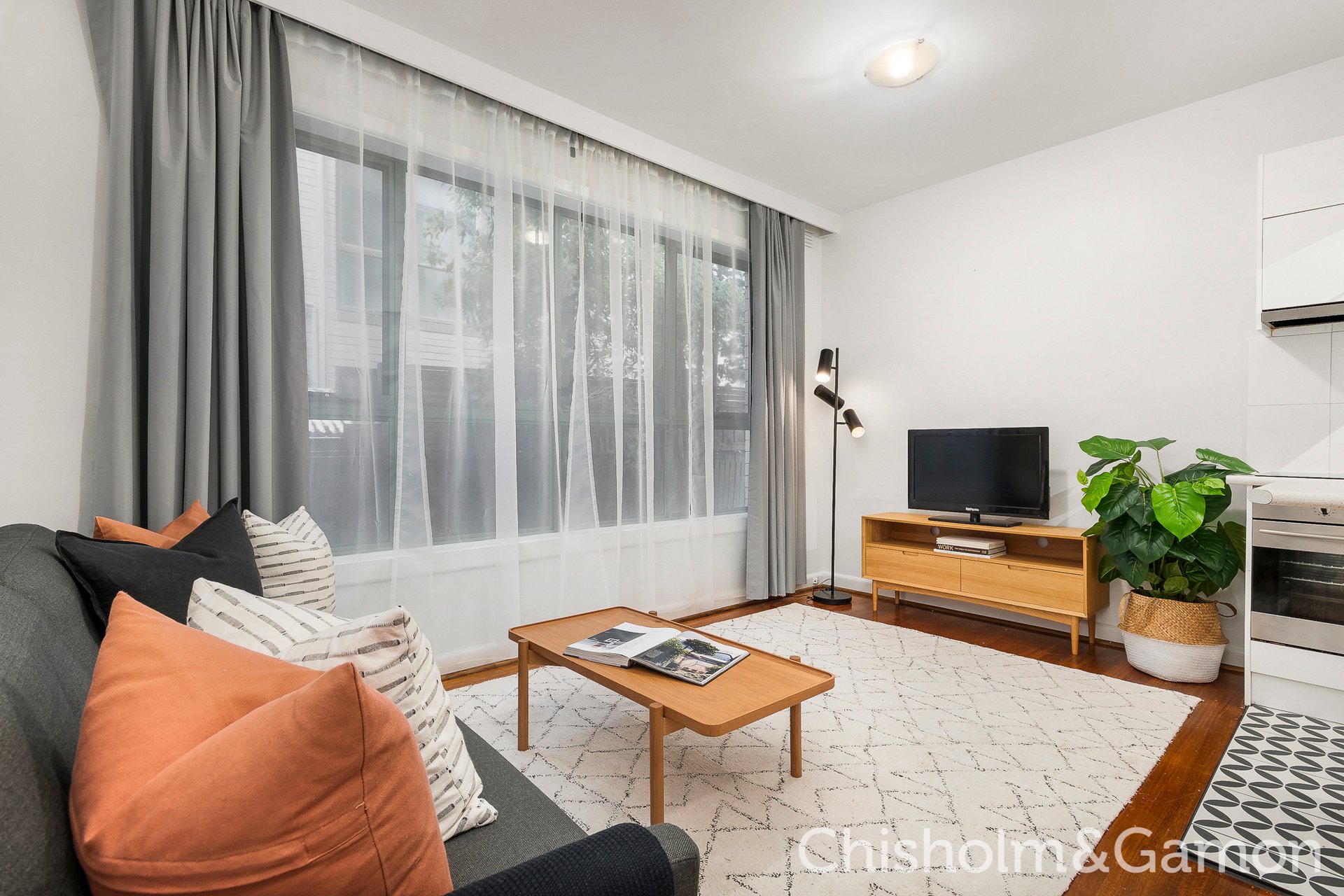 1/56 Byron Street, Elwood image 6
