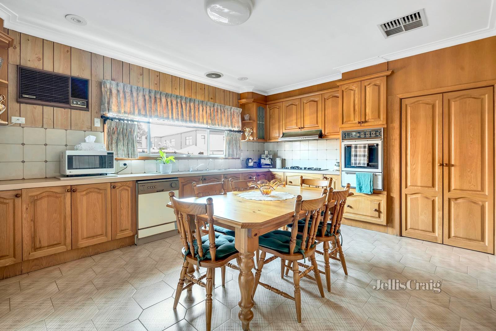 156 Glasgow Avenue, Reservoir image 5