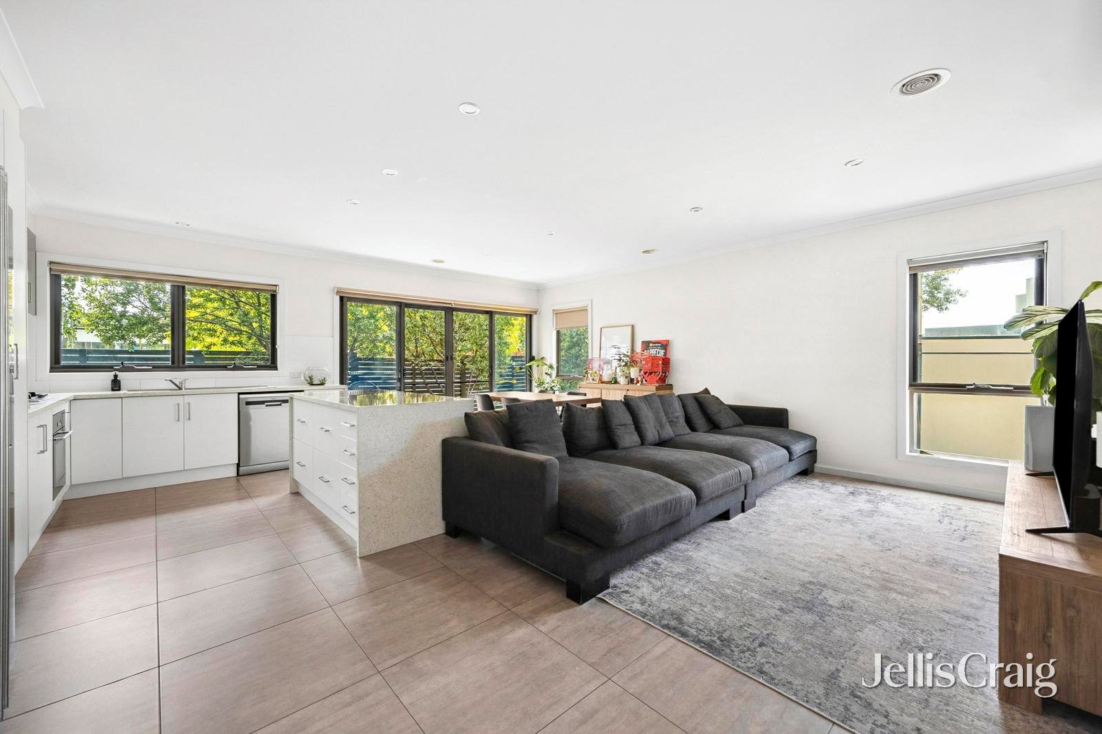 156 Grove Road, Grovedale image 3