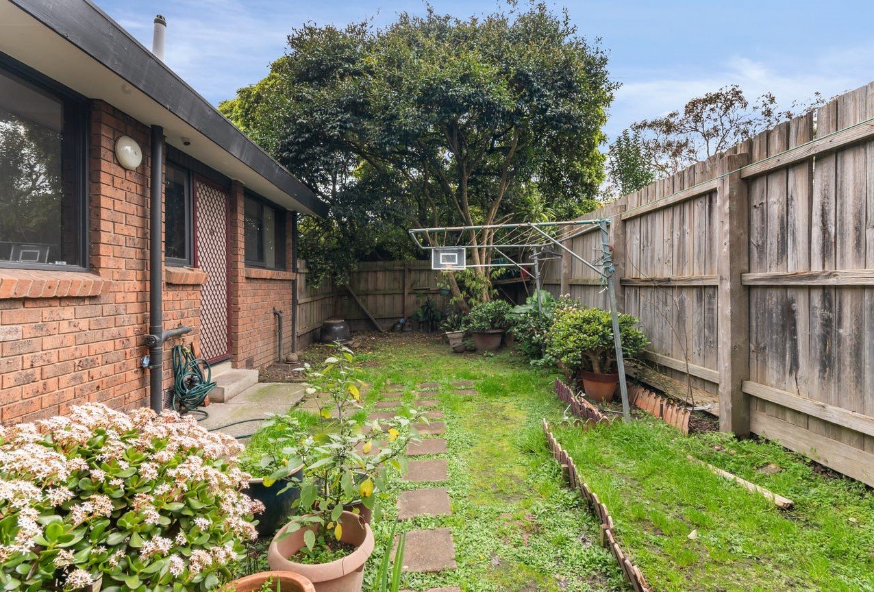 1/56 Hewish Road, Croydon image 6