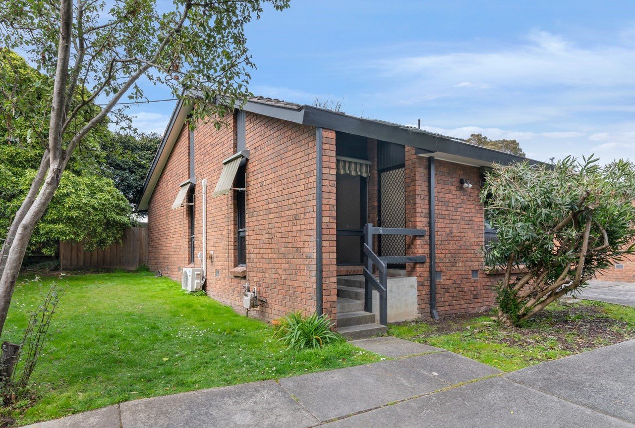 1/56 Hewish Road, Croydon image 1