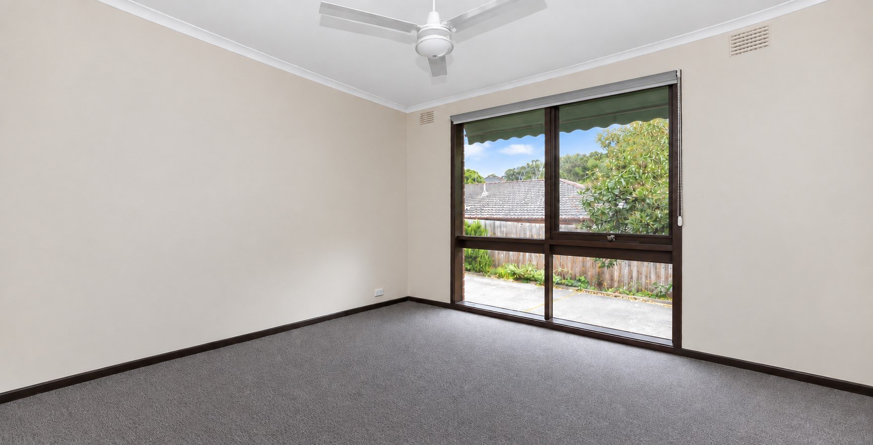 1/56 Hewish Road, Croydon image 4