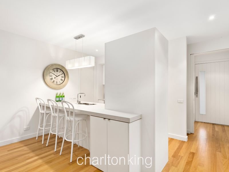 156 Oak Avenue MENTONE