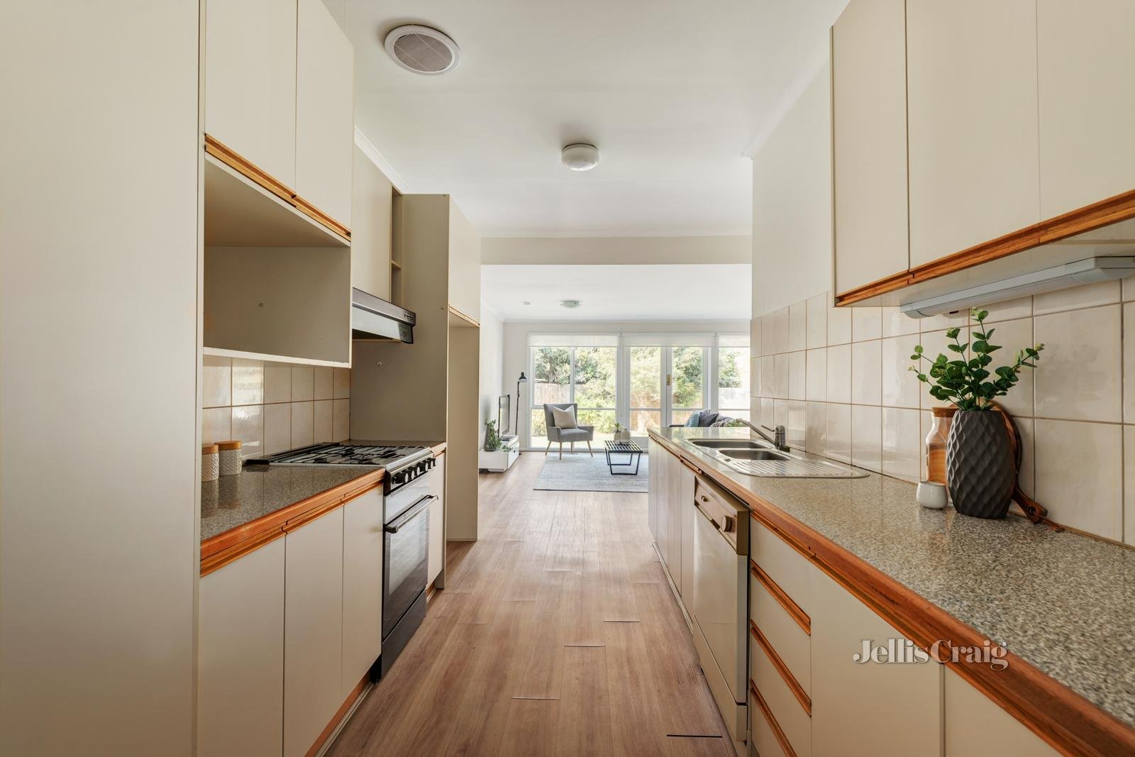 156 Patterson Road, Bentleigh image 6
