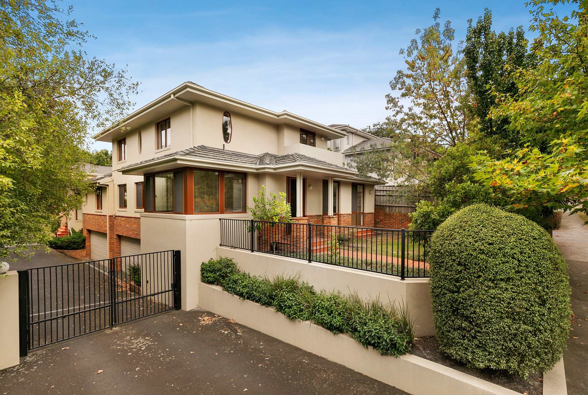Property Gallery - Main Image