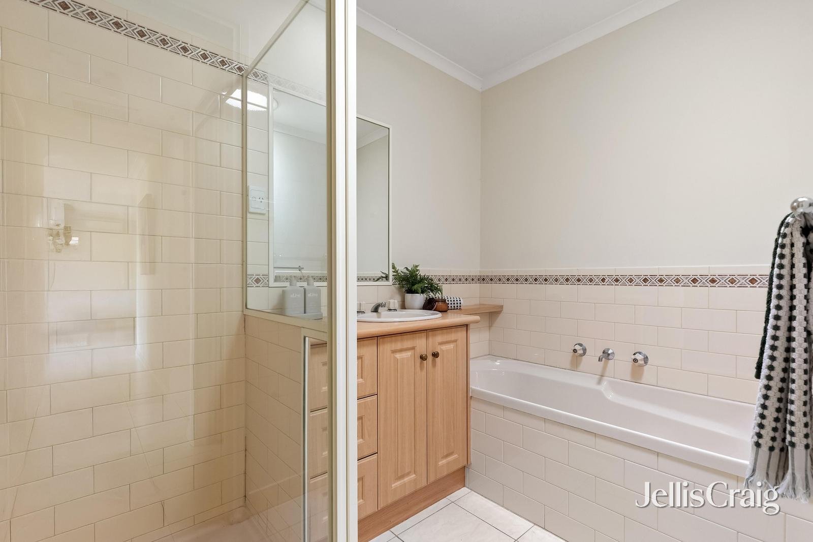 1/56 Vaynor Street, Niddrie image 9