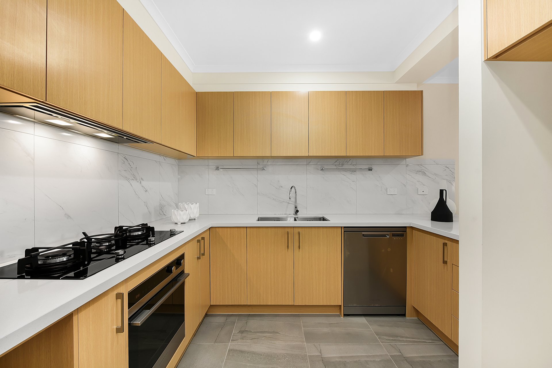 15/60 Avendon Boulevard, Glen Waverley image 5