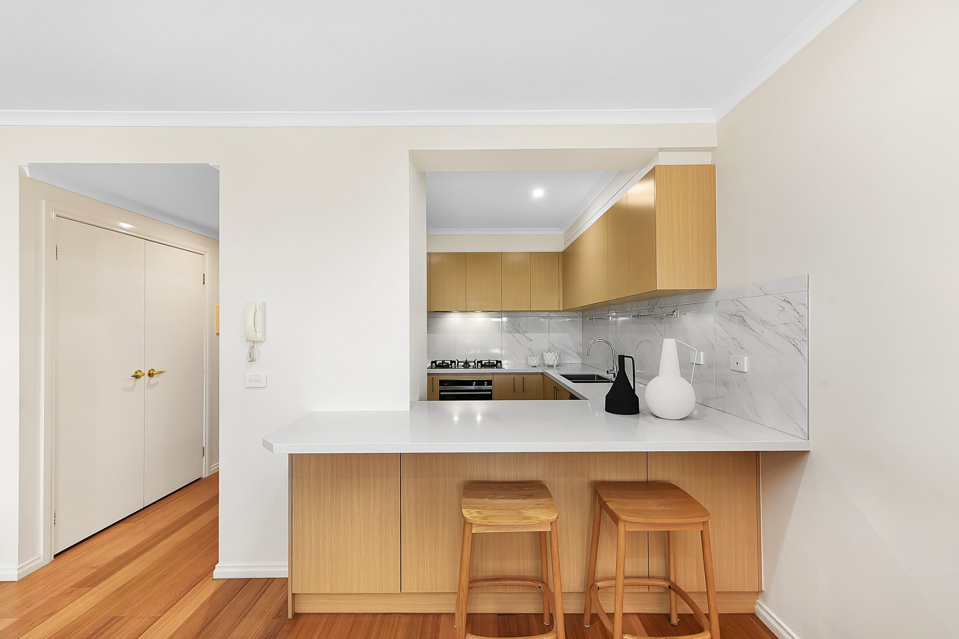 15/60 Avendon Boulevard, Glen Waverley image 6