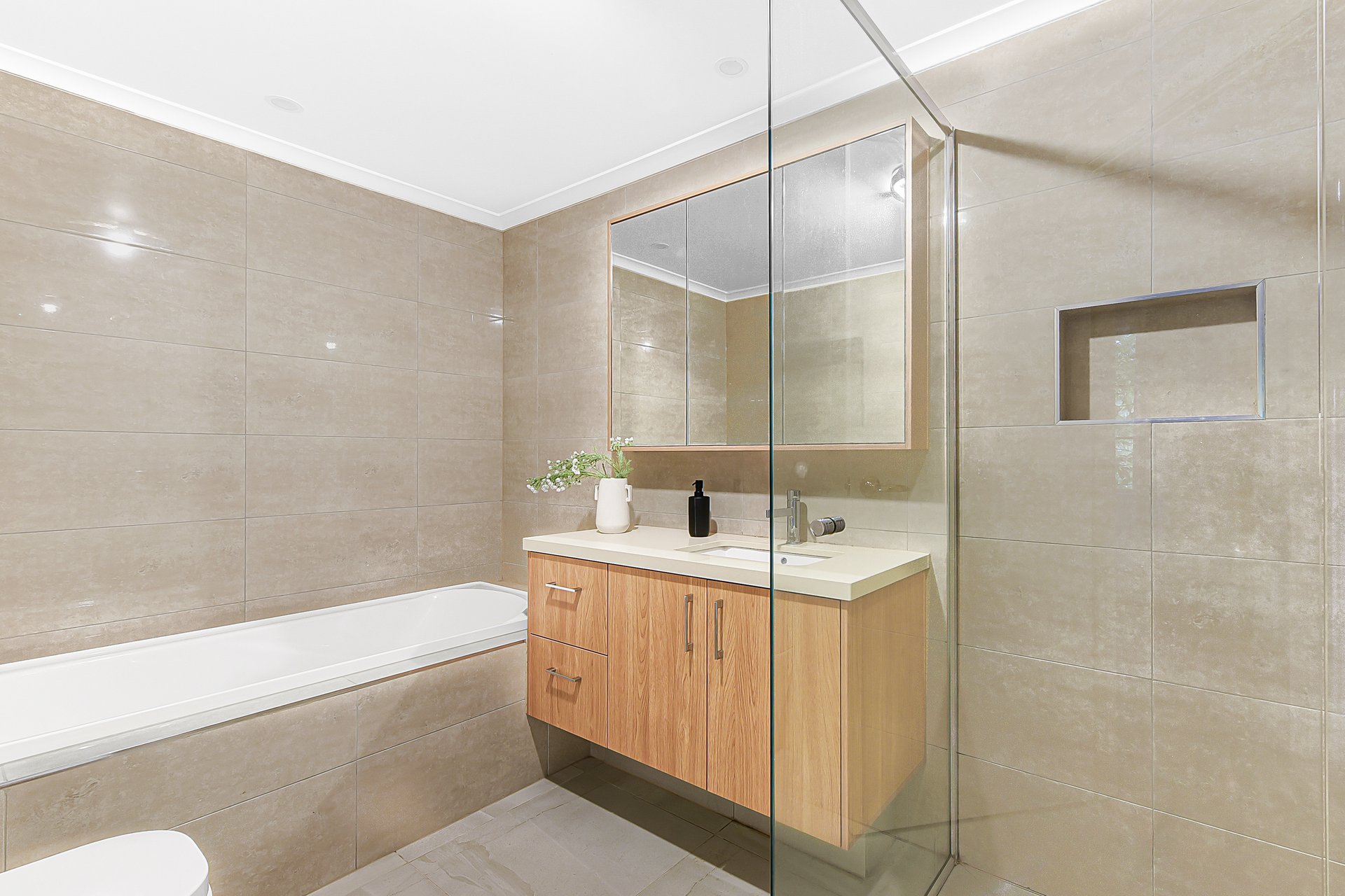 15/60 Avendon Boulevard, Glen Waverley image 10