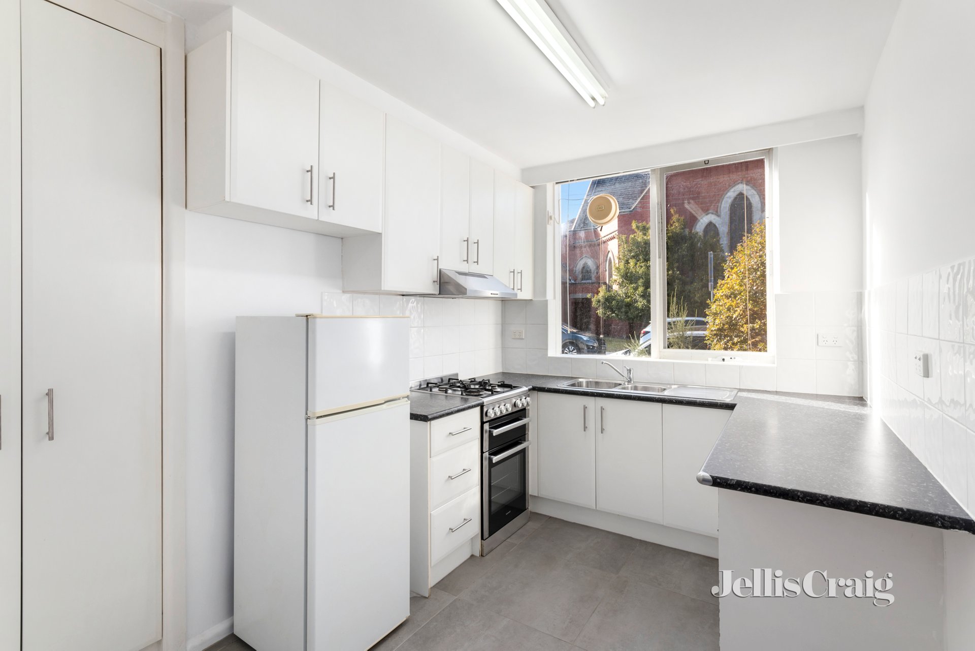 1/561 Glen Huntly Rd, Elsternwick image 7