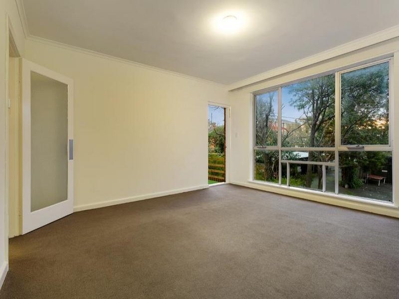 15/693 Malvern Road, Toorak image 2