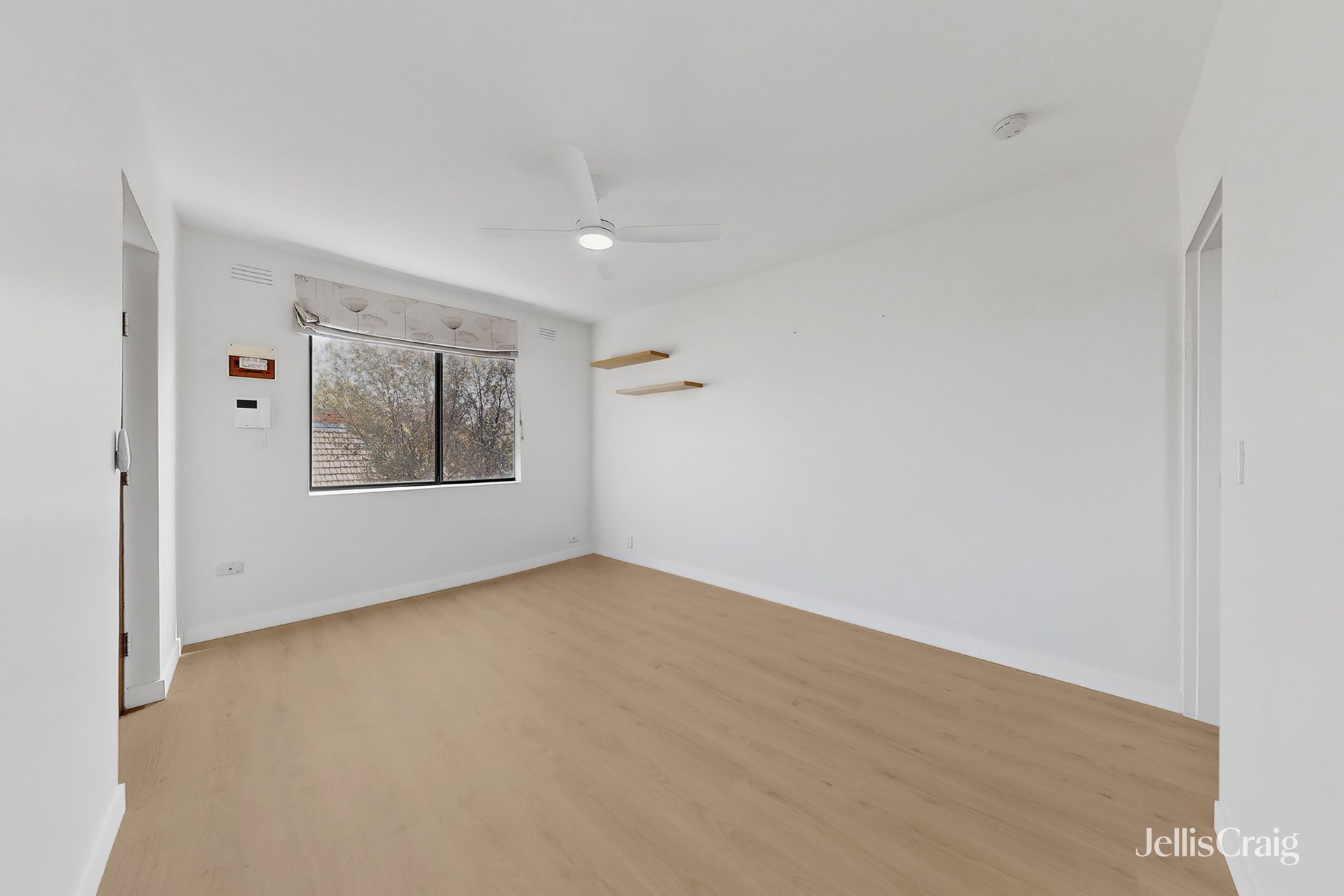1/57-59 Dover Street, Flemington image 8