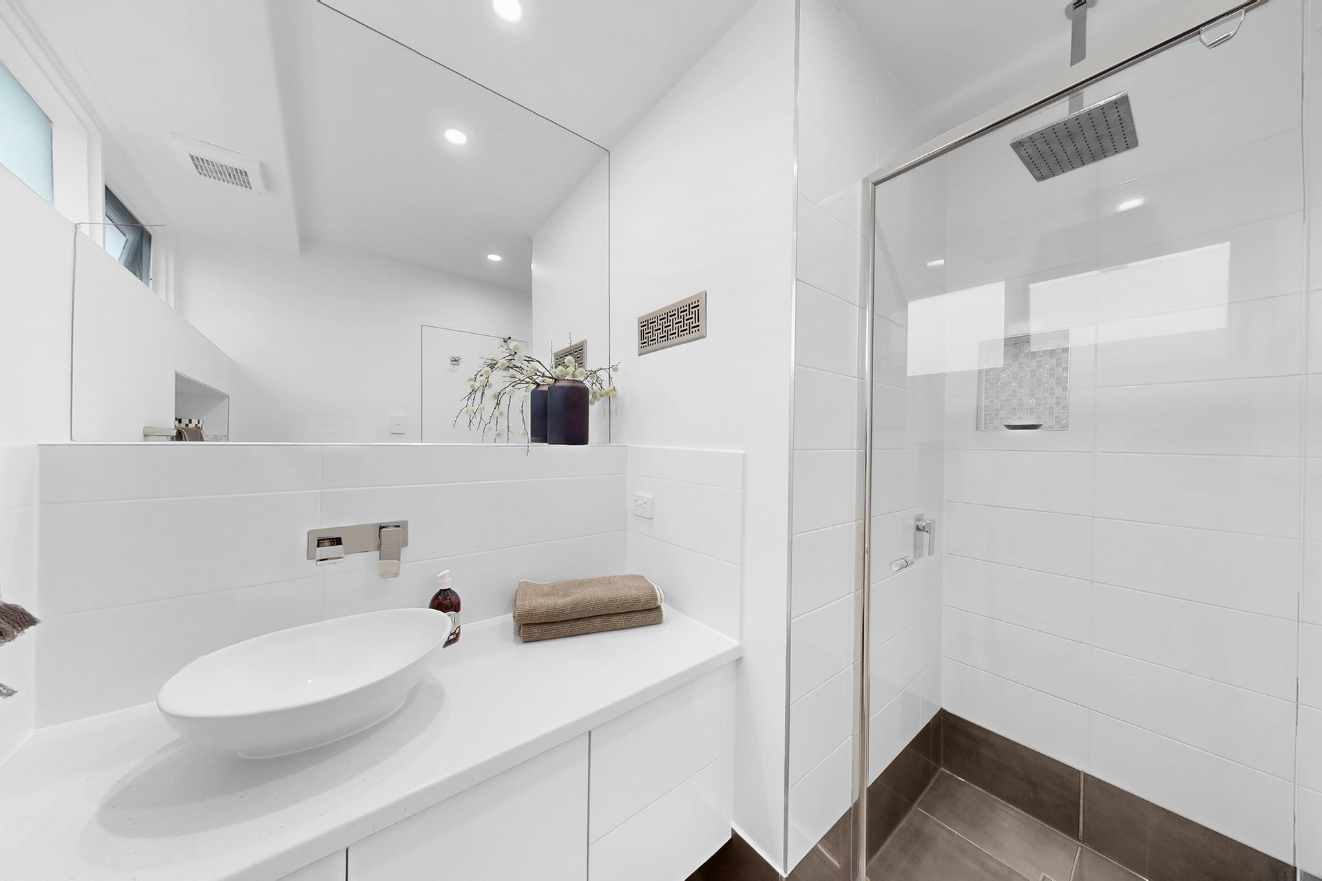 Property Gallery Thumbnail 7