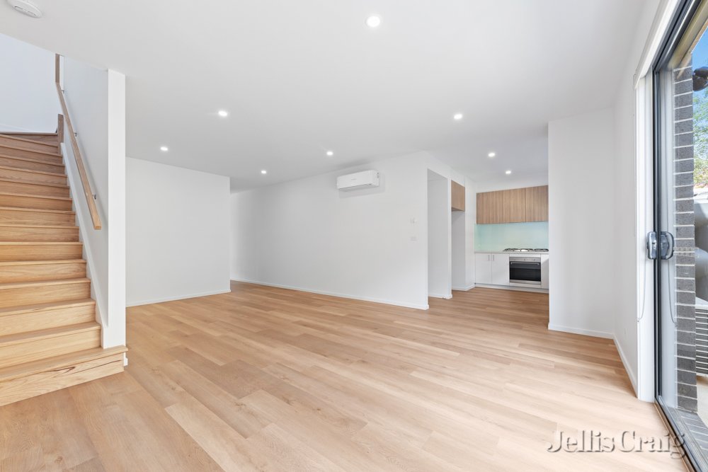 157 Cape Street, Heidelberg image 3