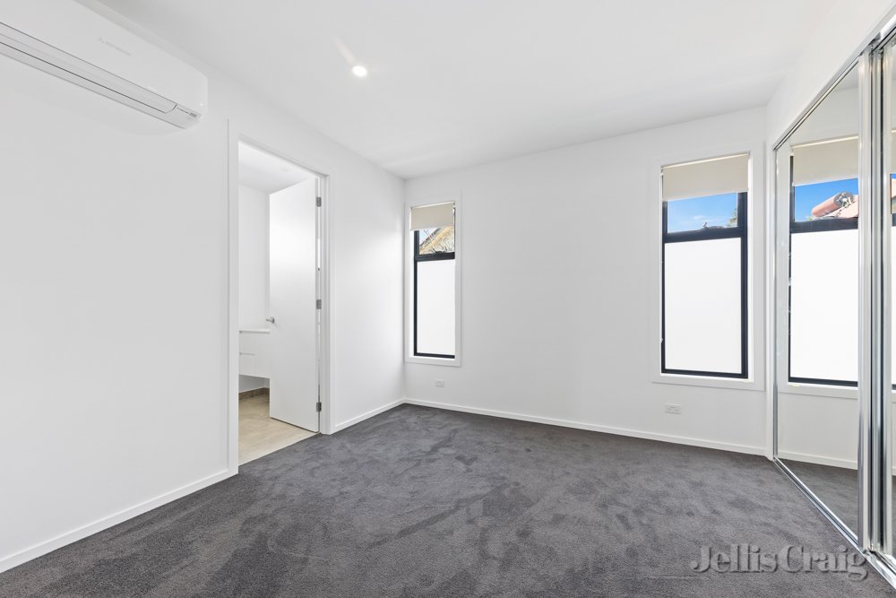 157 Cape Street, Heidelberg image 4