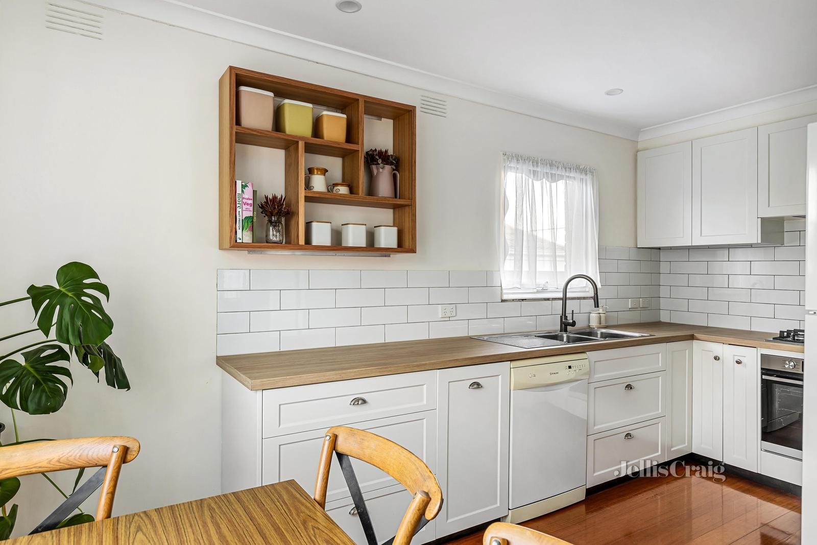 1/57 Delta Road, Greensborough image 6