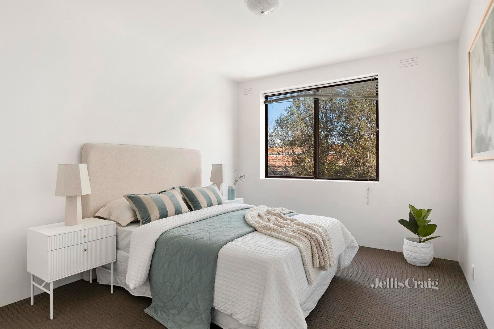 1/57 Dover Street, Flemington image 5