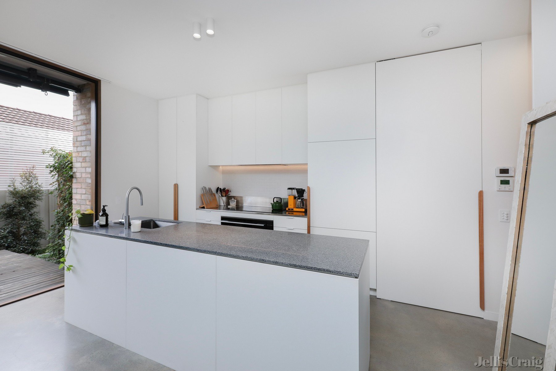 1/57 Martin Street, Thornbury image 4