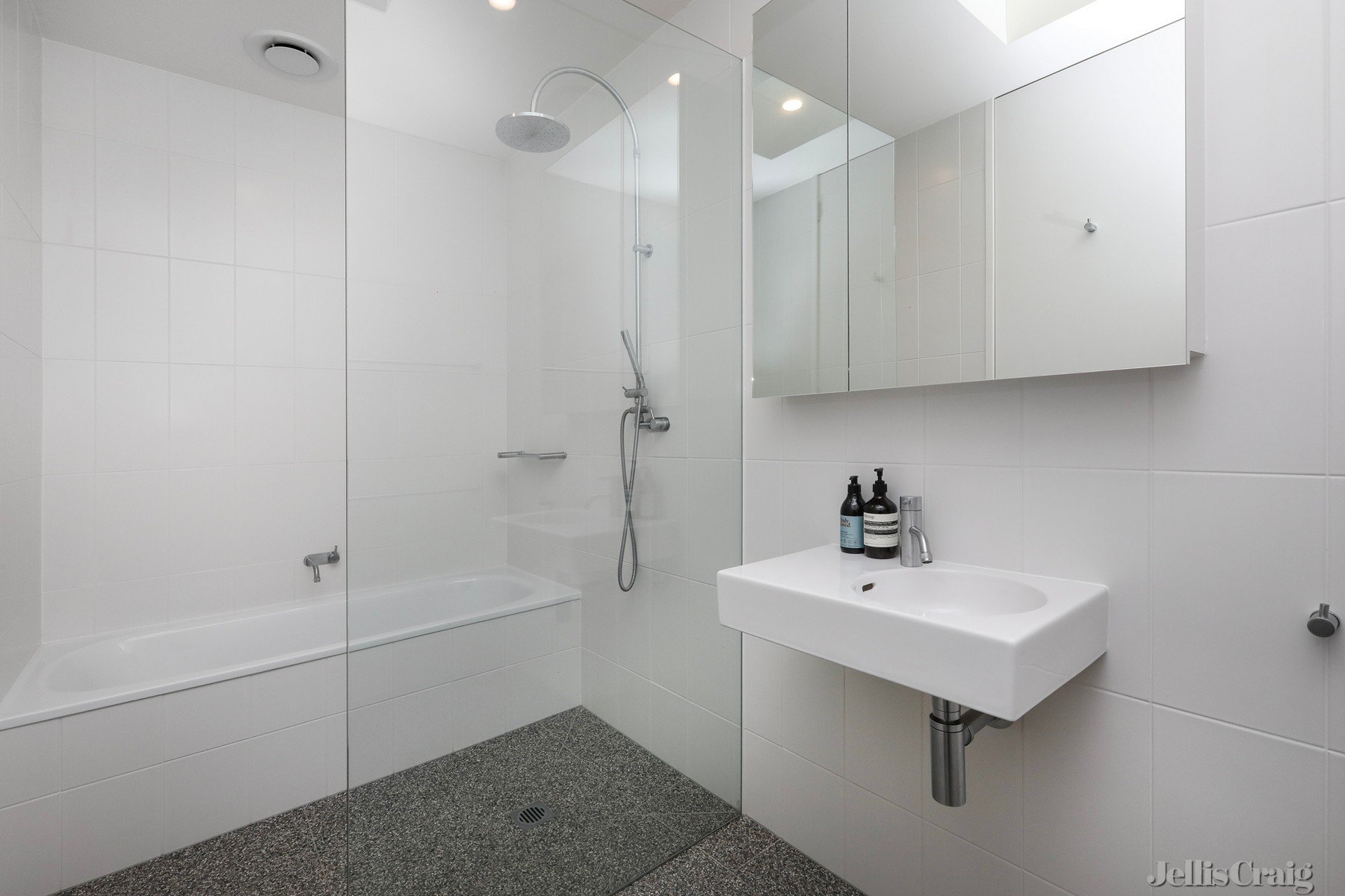 1/57 Martin Street, Thornbury image 9