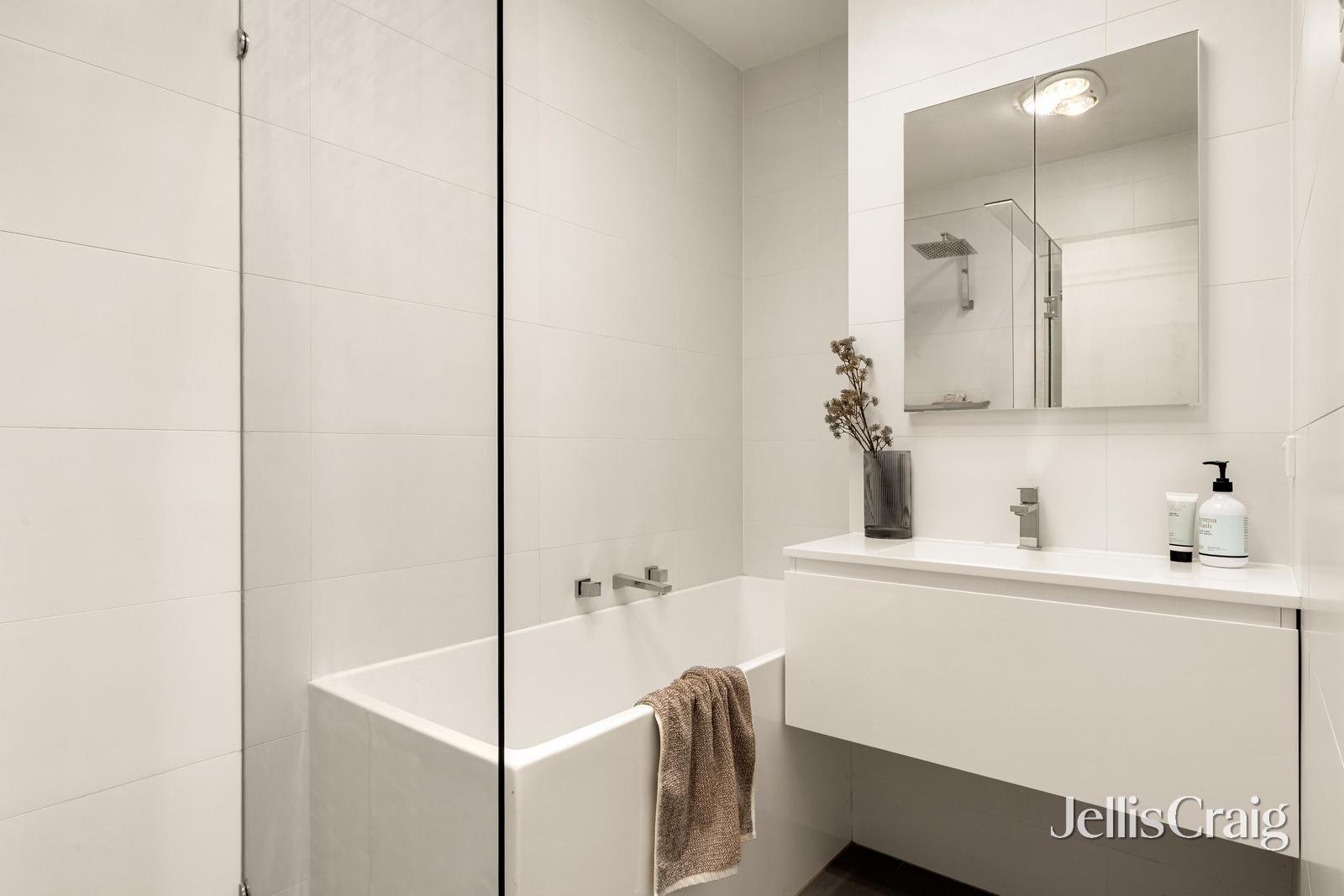 15/700 Riversdale Road, Camberwell image 9
