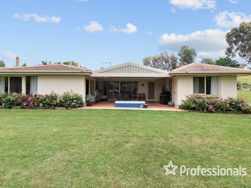 1571 Melba Highway, Dixons Creek image 22