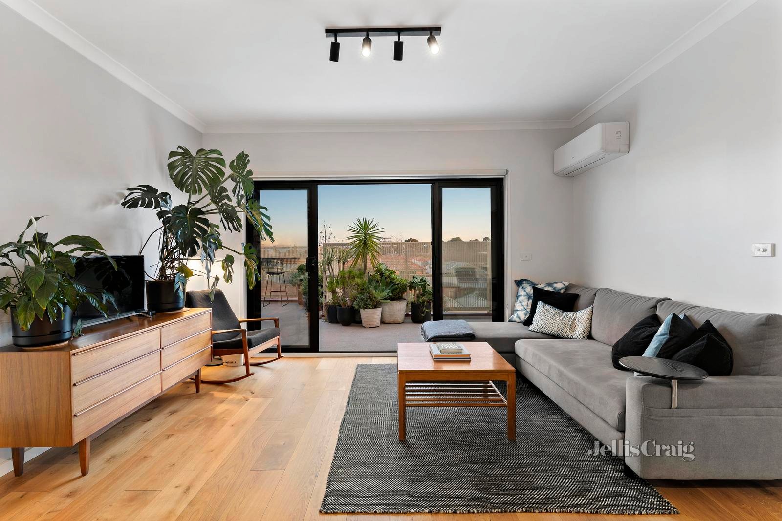 15/72-88 Newmarket Street, Flemington image 2