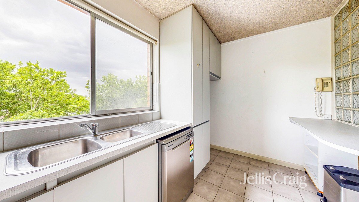 15/723 Orrong Road, Toorak image 7