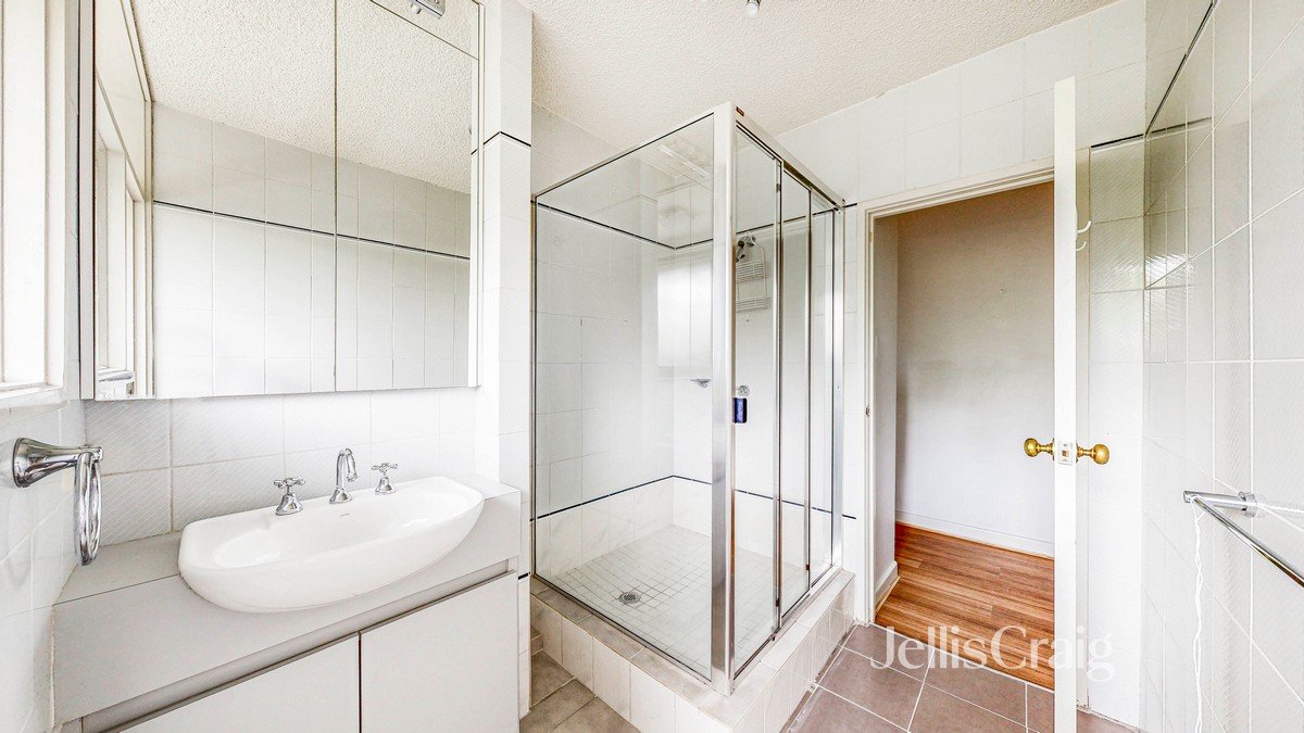 15/723 Orrong Road, Toorak image 8