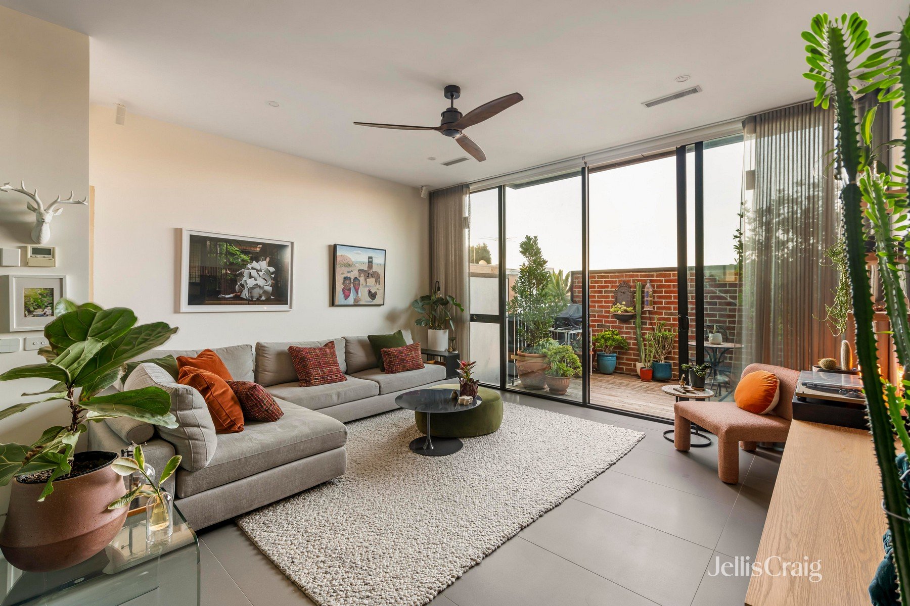 15/74 Tinning Street, Brunswick image 2