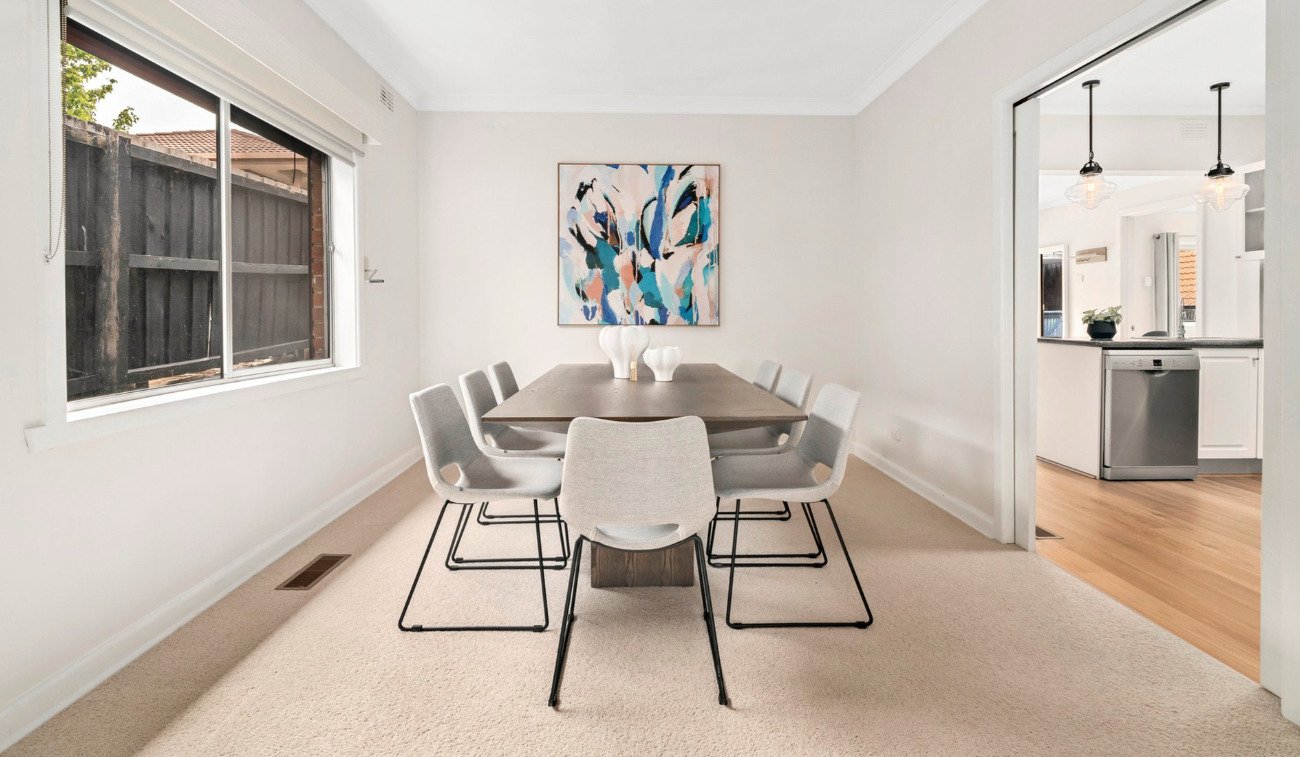 1/576 Huntingdale Road, Mount Waverley image 2