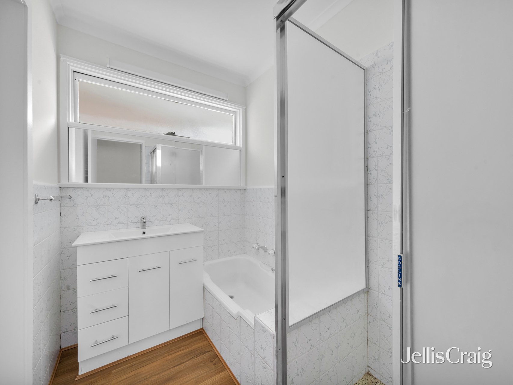 1/577 High Street Road, Mount Waverley image 5