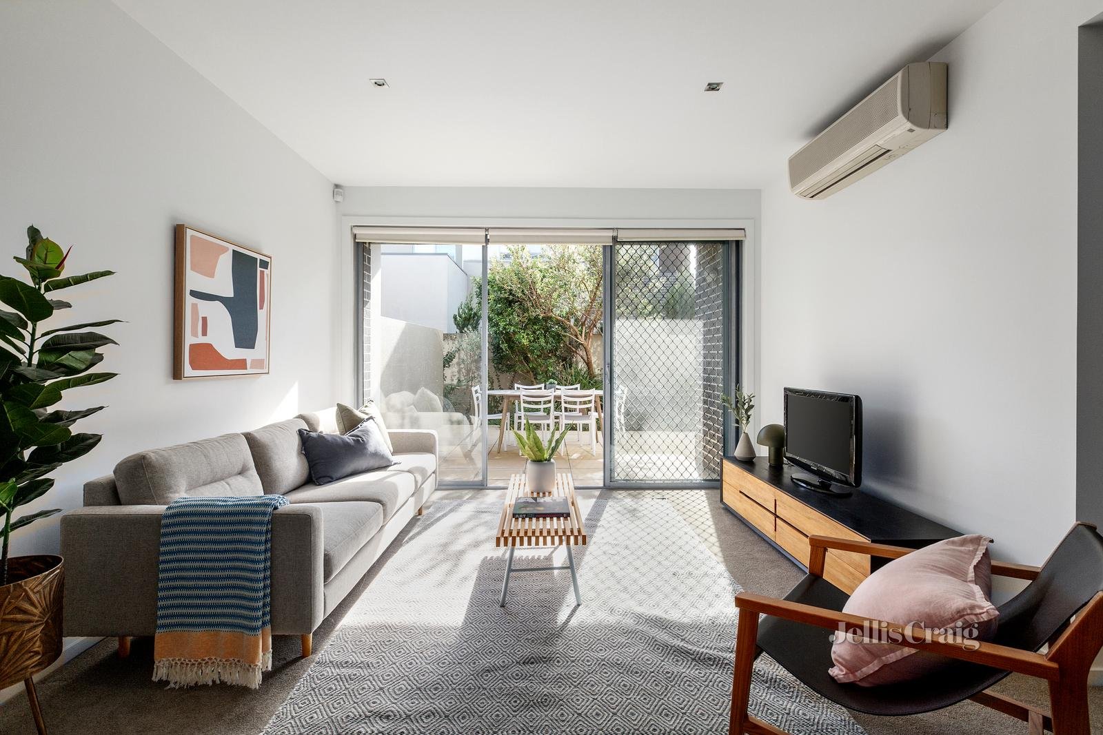 15/78 Holyrood Street, Hampton image 3