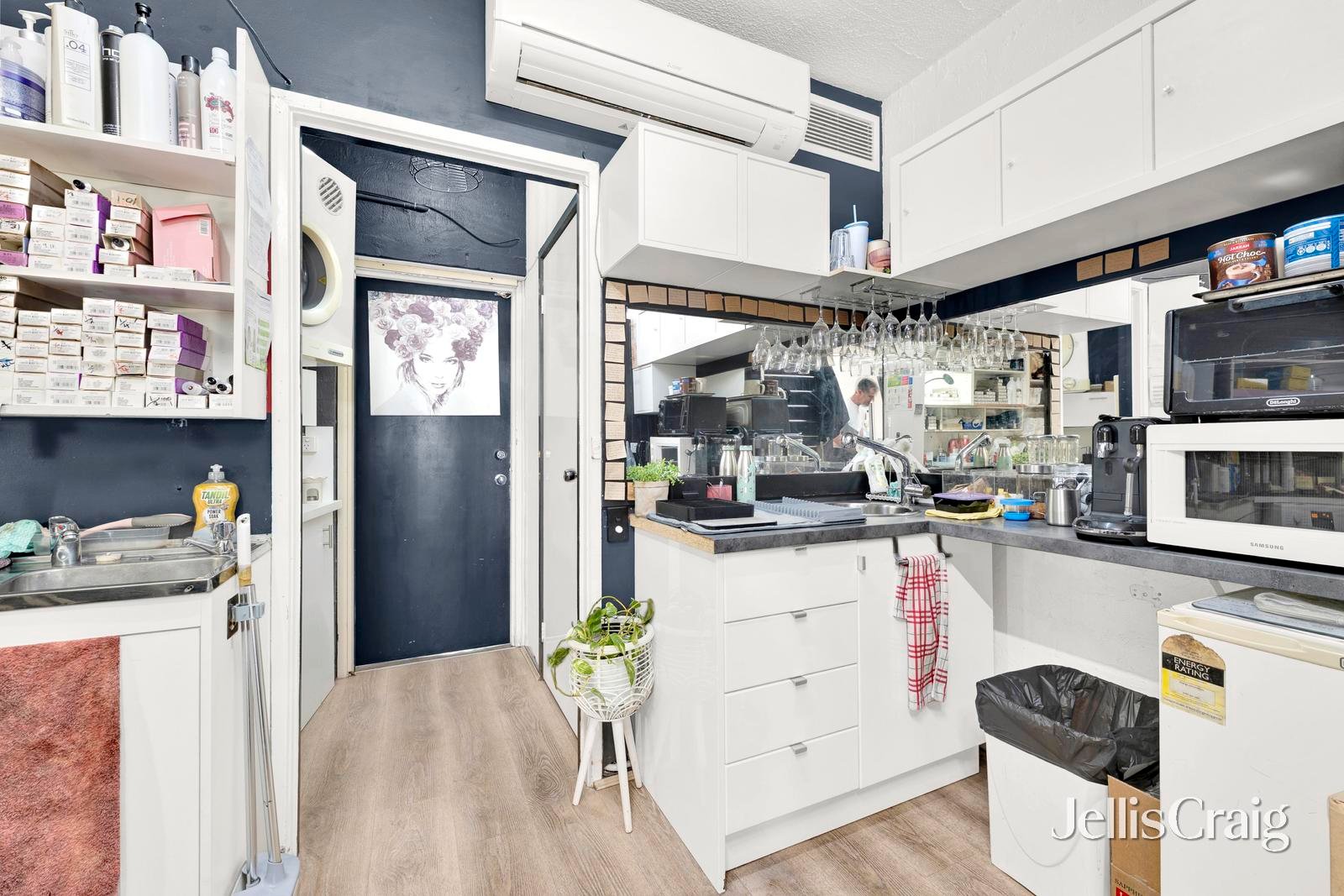 1/57A Buena Vista Drive, Montmorency image 5