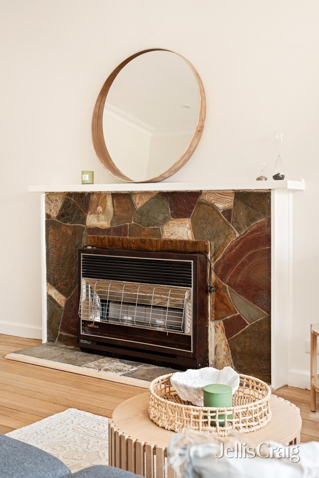 1/58 Argus Street, Cheltenham image 3