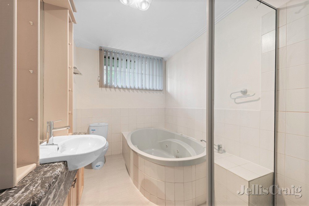 1/58 Arthur Street, South Yarra image 7