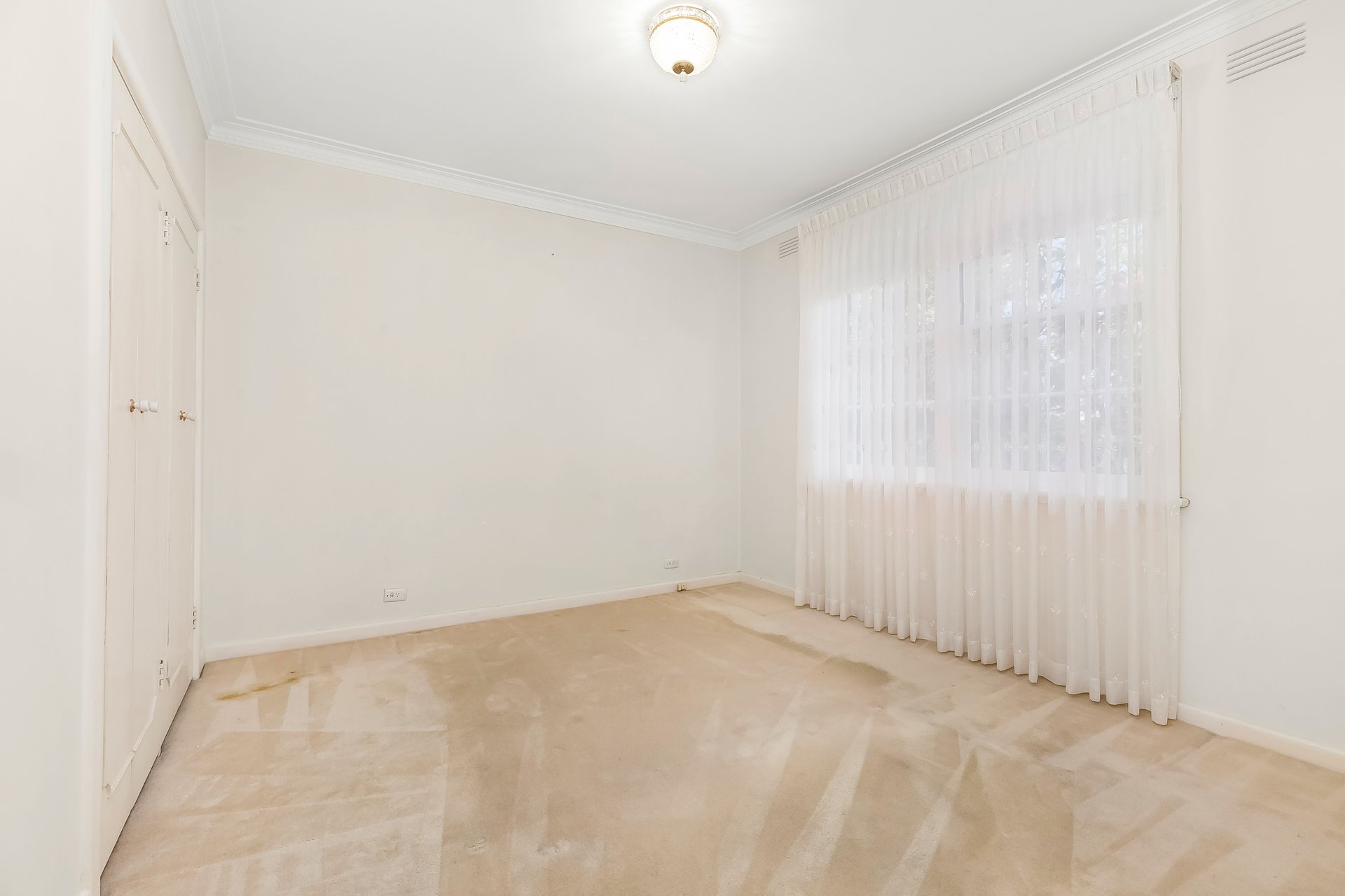 Property Gallery Thumbnail 4