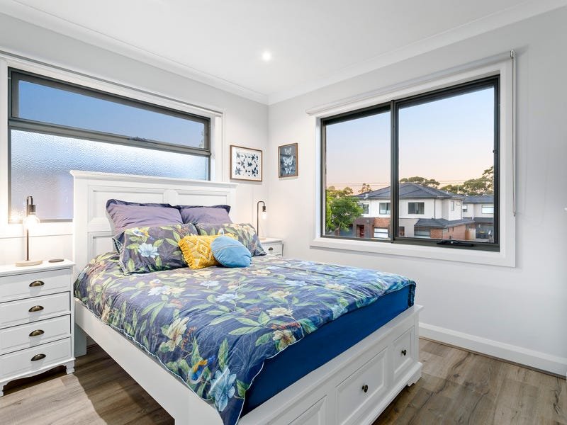 Property Gallery Thumbnail 9