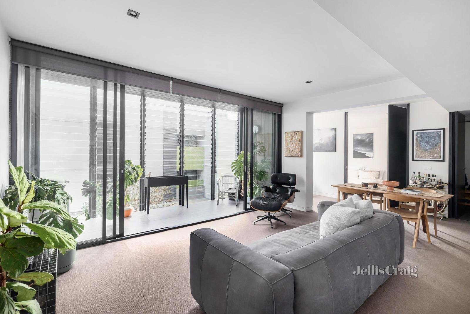 15/8 Lord Street, Richmond image 2